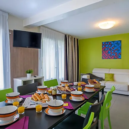 Ternelia Henri Iv Hotel