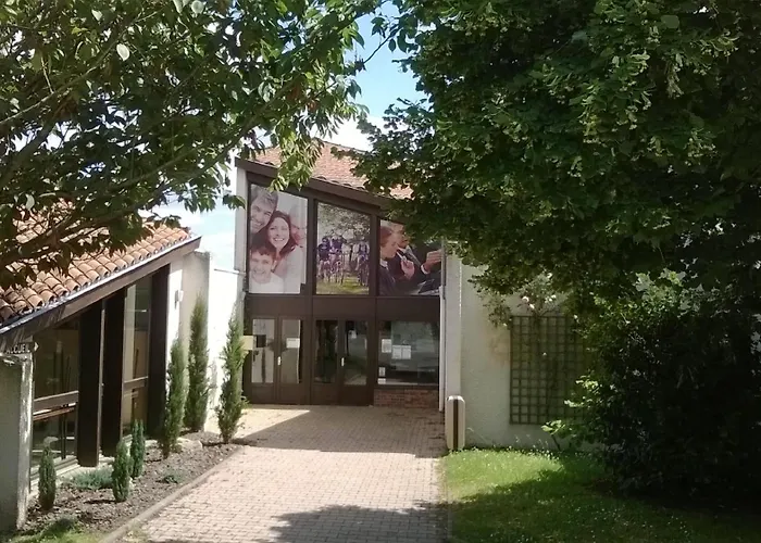 特赫尼丽亚亨利四世假日公园 3*