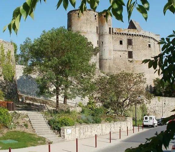 Otel Ternelia Henri Iv Clisson